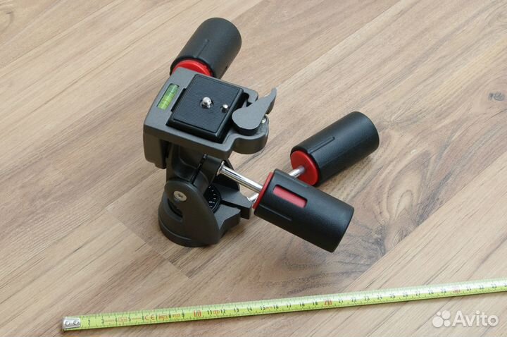 Штативная головка