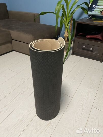 Коврик для йоги и спорта