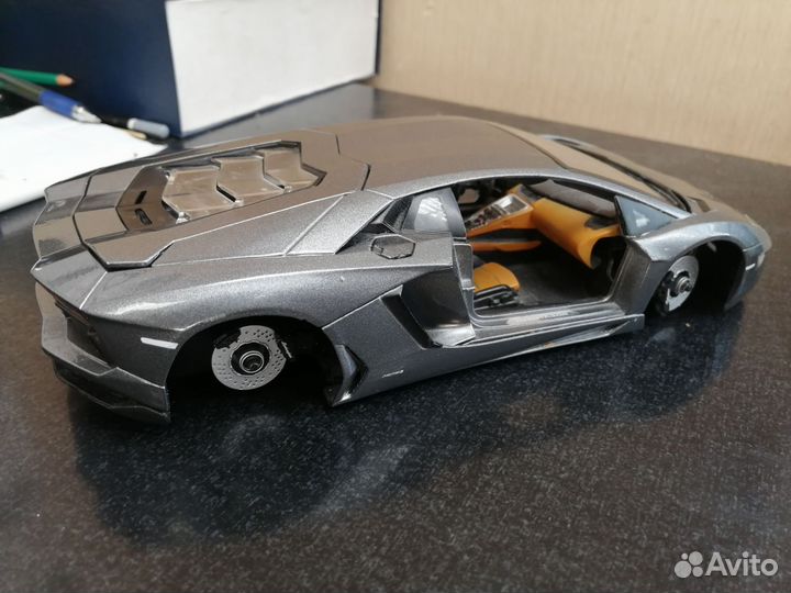 Lamborghini 1:18