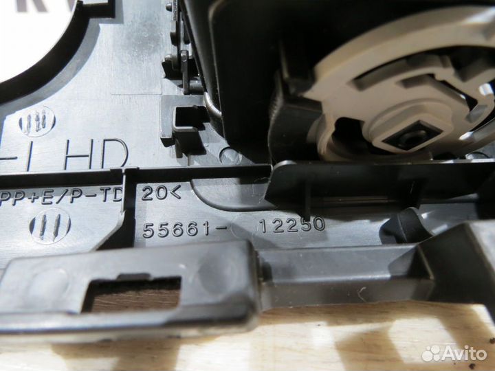 Дефлектор торпедо Toyota Corolla 150