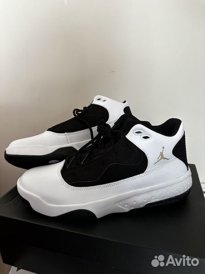 Баскетбольные кроссовки Jordan Max Aura 2