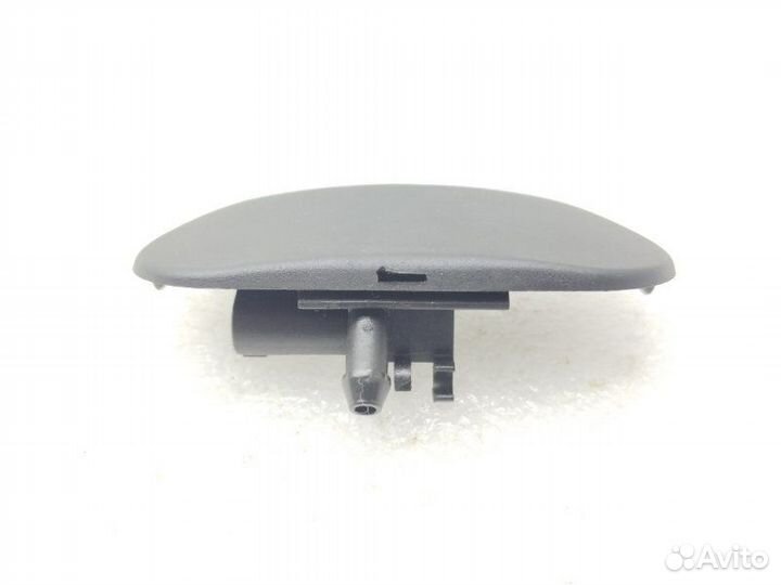 Форсунка стеклоомывателя передняя правая Audi A6