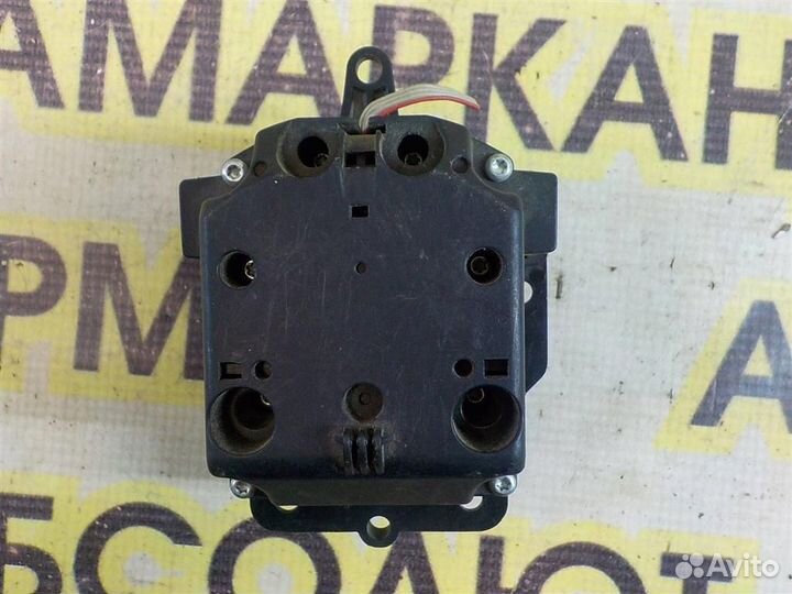 Кнопка многофункциональная Mercedes Benz C-Class