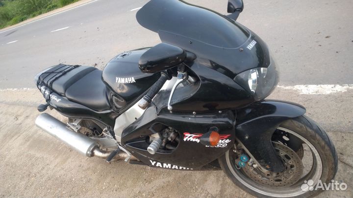 Yamaha yzf 1000 r