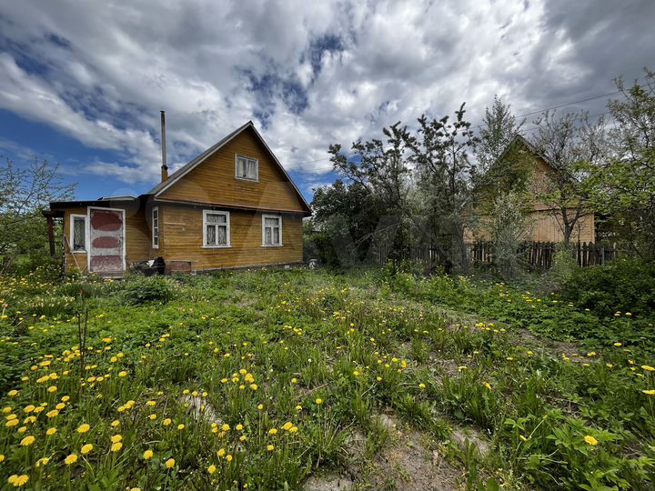 Дача 33 м² на участке 5,35 га