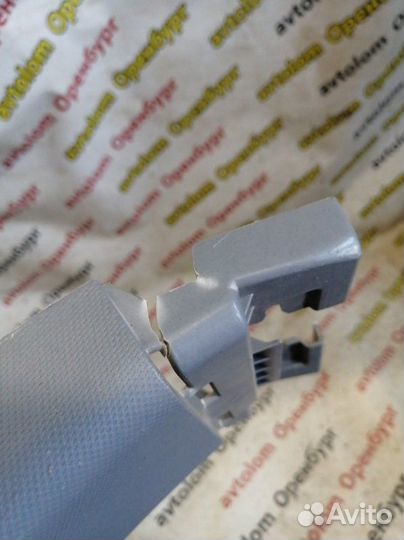 Обшивка стойки передняя правая Kia Sportage 3