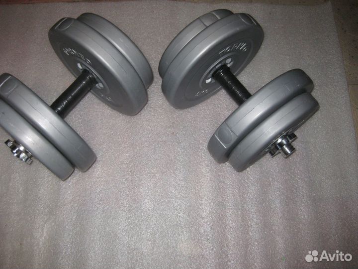 Продам гантели 2х8,16,17,19 кг