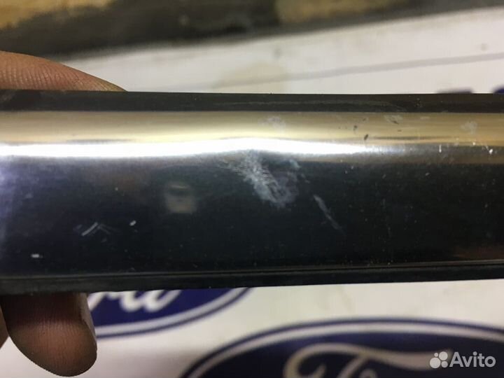 Молдинг стекла двери Ford Mondeo 4 передний левый