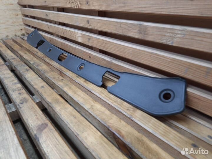 Накладка лобового стекла (жабо) Opel Astra J 2012