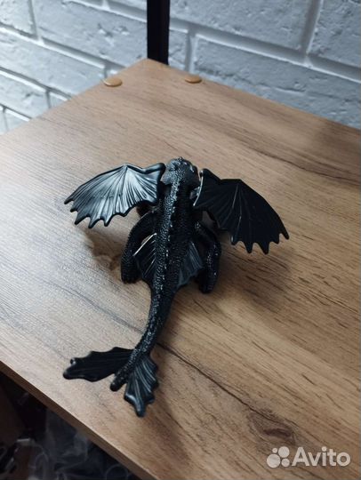 Игрушка Макдональдс дракон Беззубик