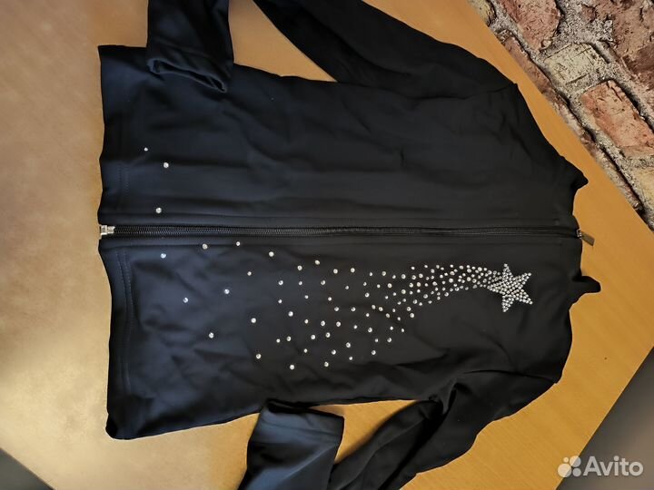 Продам одежду для фигурного катания