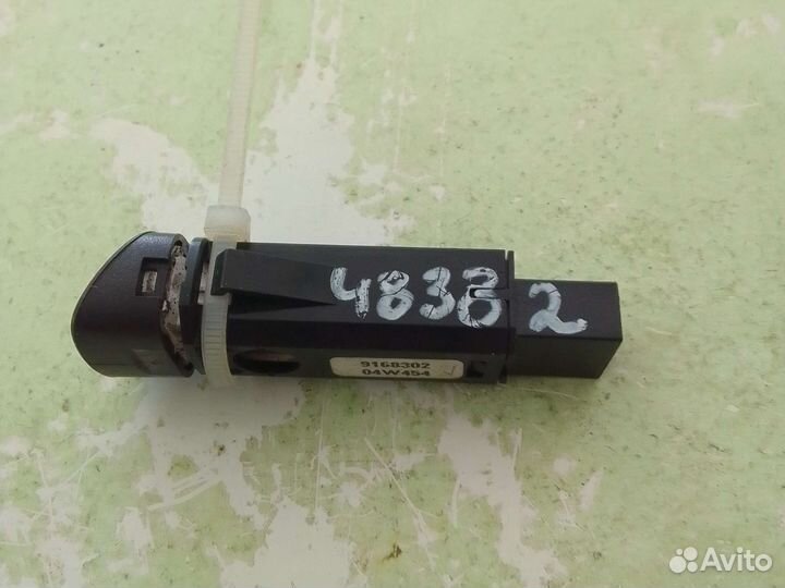 Кнопка аварийной сигнализации Volvo XC90 C 59 B525