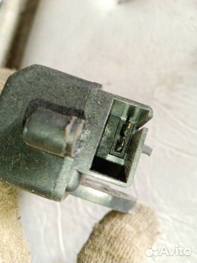 Привод окна задний правый Dodge Caravan grand 3.3