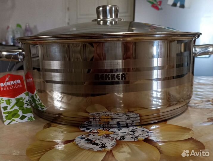 Кастрюля Bekker