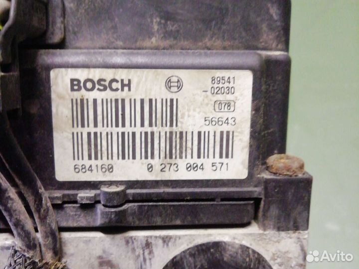 Блок абс (насос) toyota corolla 130