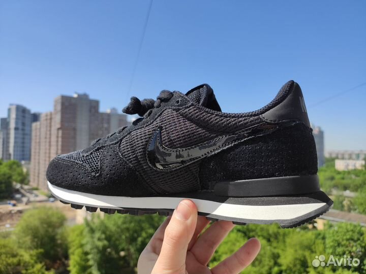 Кроссовки Nike Internationalist оригинал 7,5US