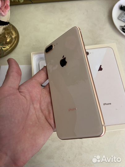 iPhone 8 Plus, 256 ГБ