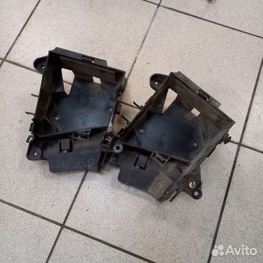 Короб аккумулятора suzuki gsf1200s