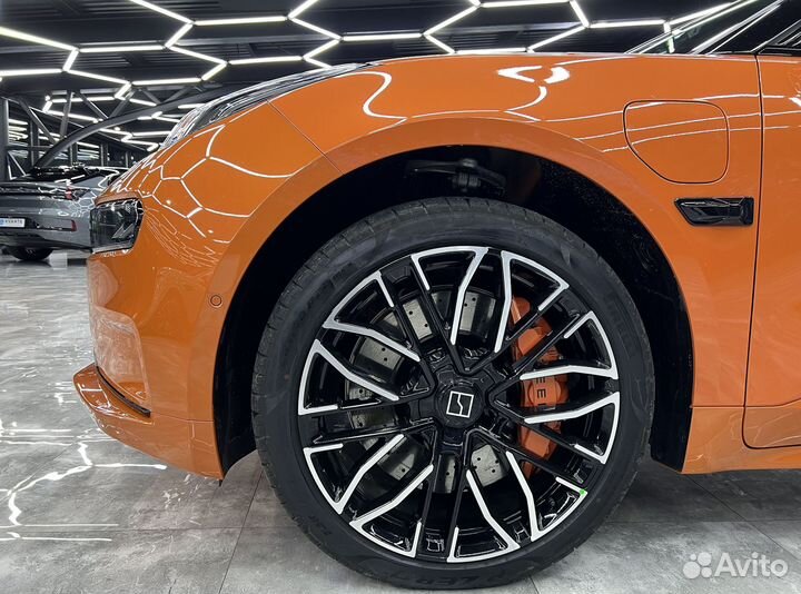 Zeekr 001 544 л.с. AT, 2024