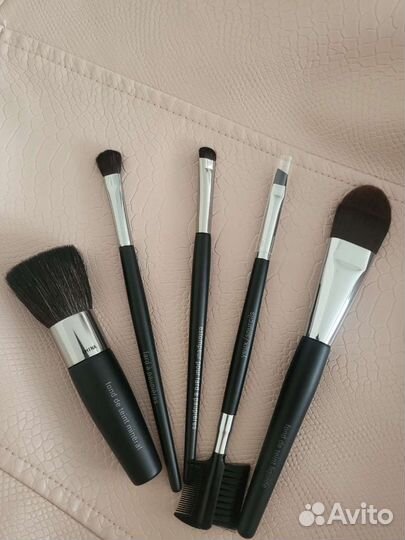 Кисти для макияжа