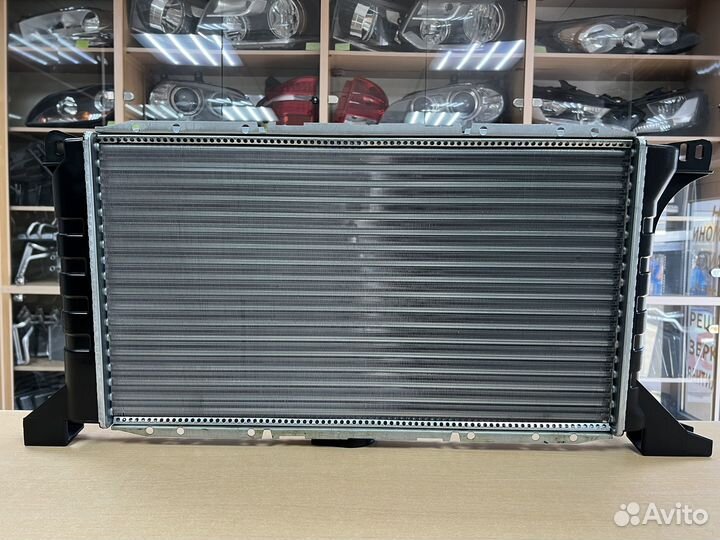 Радиатор охлаждения Форд Транзит/Ford Transit