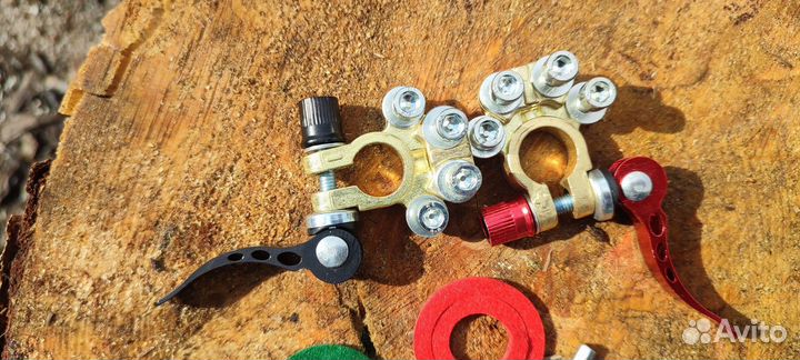 Клемы аккумулятора