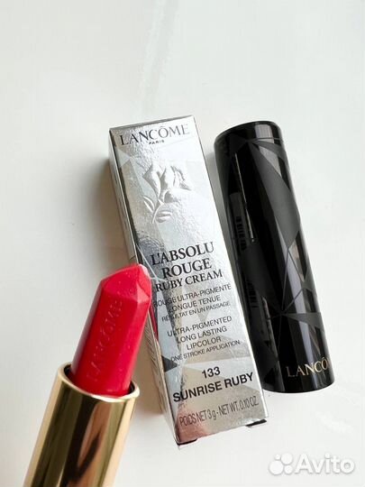 Lancome помада