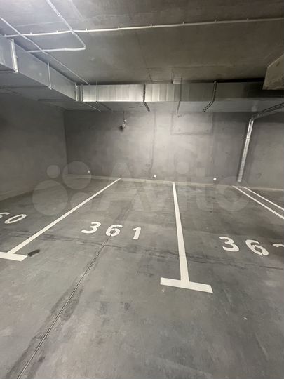 Машиноместо, 14 м²