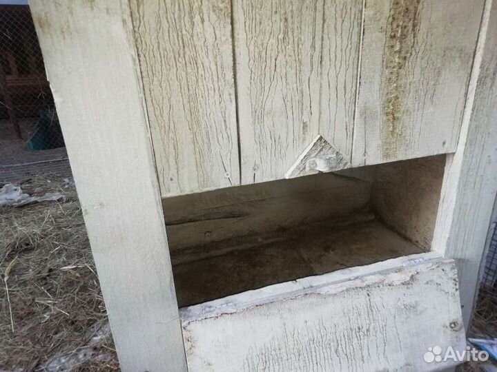 Клетка для кроликов с домиком для вывода