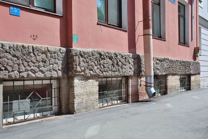 Торговая площадь, 81 м²