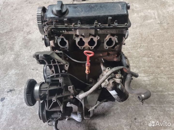 В разборе Двигатель Audi a4 B5 1.6 ADP