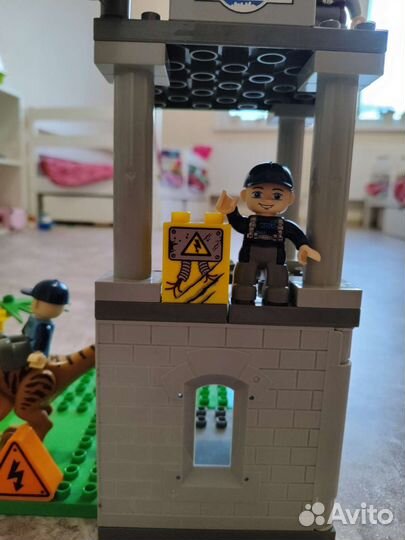 Lego парк юрского периода