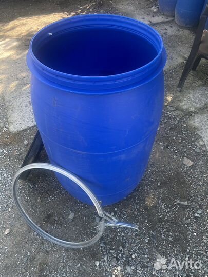 Бочка пластиковая 230л толстостенная импортная