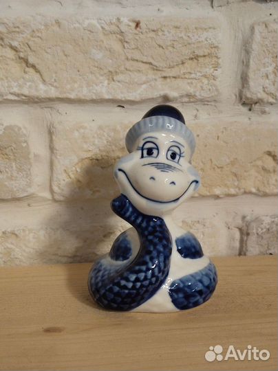 Статуэтка Змея