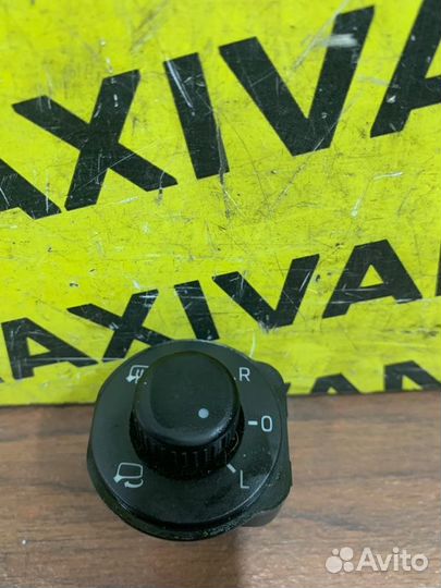 Блок кнопок Skoda Yeti 5L 2.0 2013