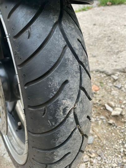 Прадам мотоцикл kawasaki zr750