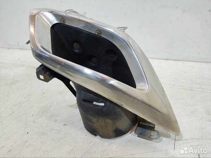 Насадка глушителя задняя правая Lexus Rx 4