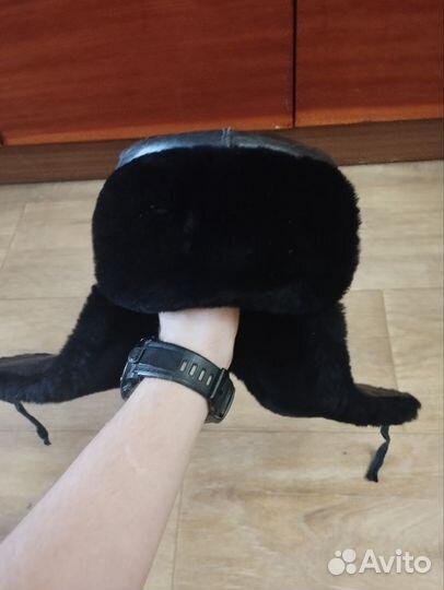 Шапка ушанка кожаная