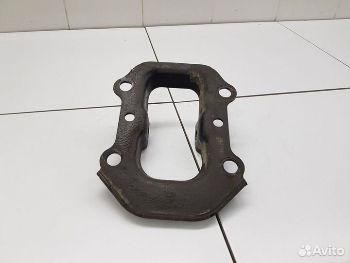 Кронштейн заднего рычага (Chery Tiggo 7 Pro)