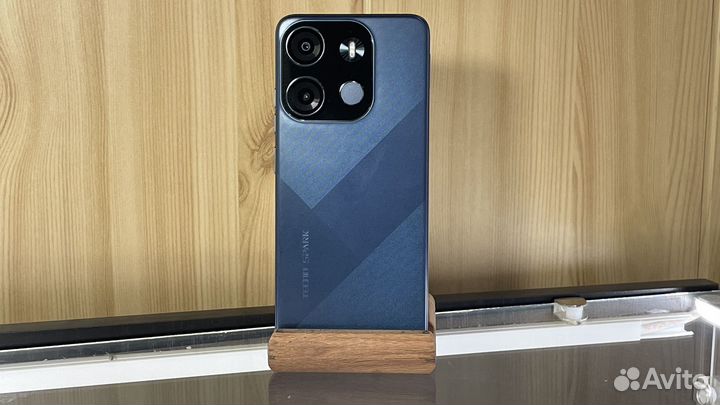 Смартфон tecno spark Go 2023 4/64gb (Лн18)