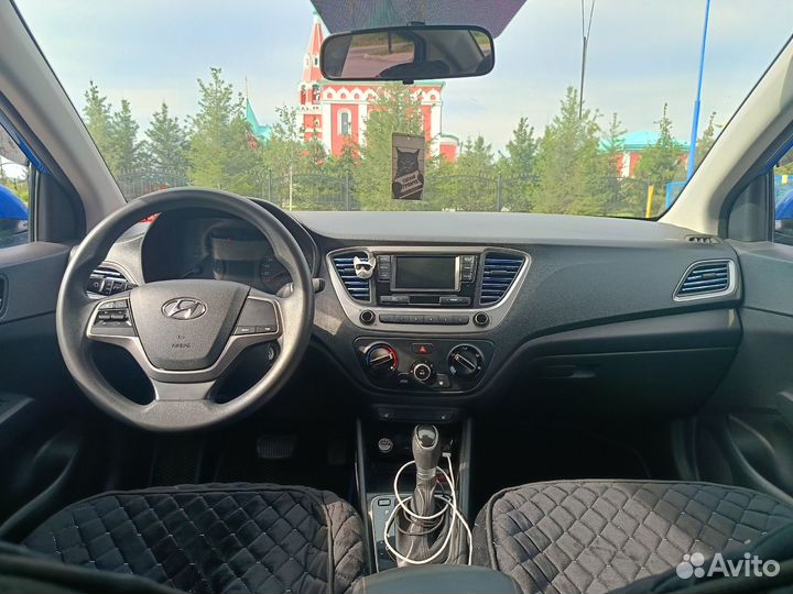 Hyundai Solaris 1.6 AT, 2019, 120 000 км