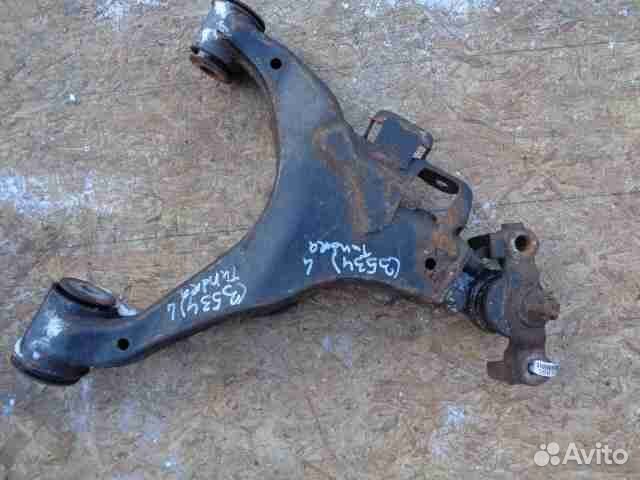 Рычаг передний левый нижний Toyota Tundra 2