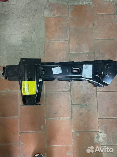 Renault, лонжерон пер прав 751107025R