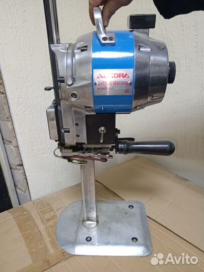 Вертикальный (сабельный) раскройный нож Aurora