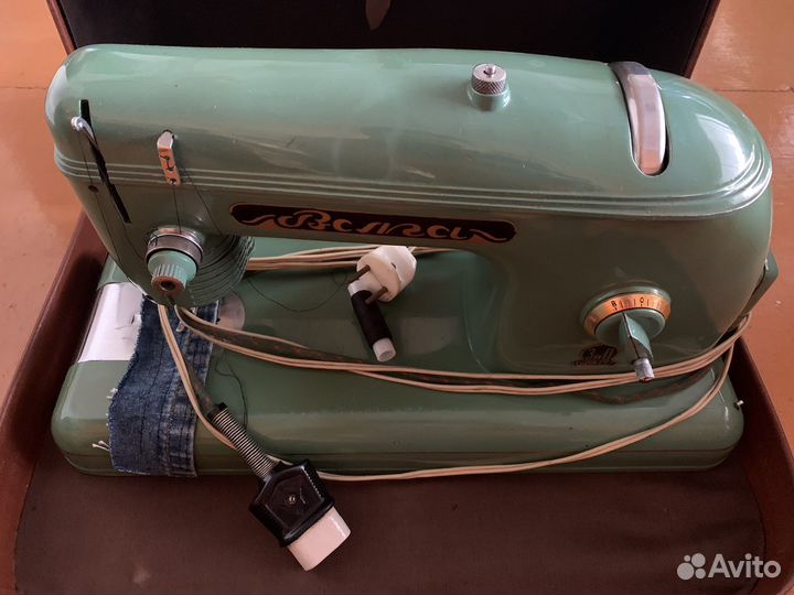 Швейная машина волга