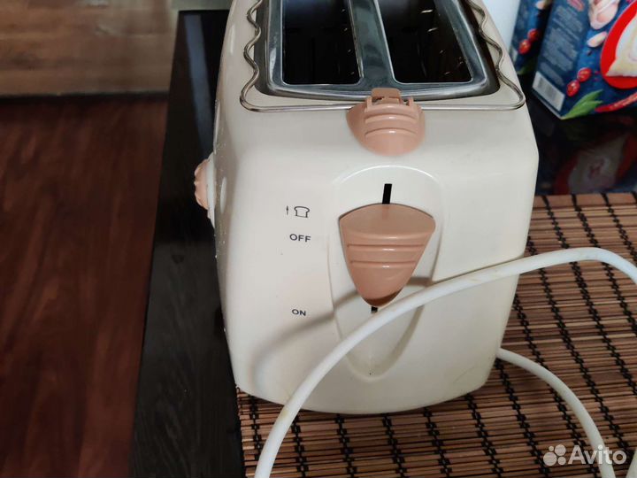 Тостер Binatone