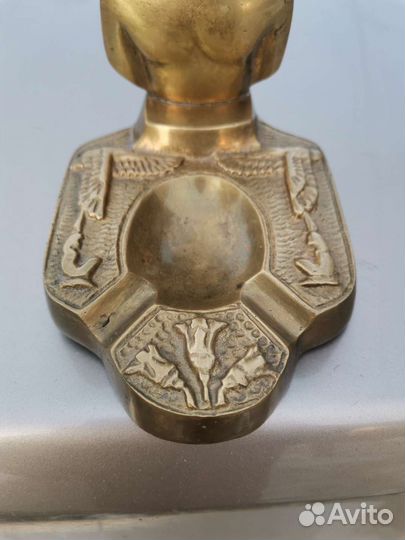 Пепельница - статуэтка бронза