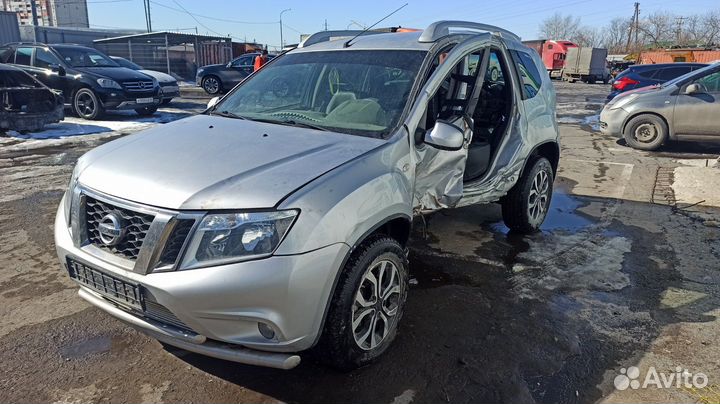 Датчик включения стоп сигнала Nissan Terrano 3