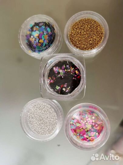 Для дизайна ногтей