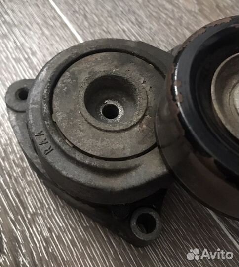 Оригинальный Натяжитель и ролик ремня Honda Accord